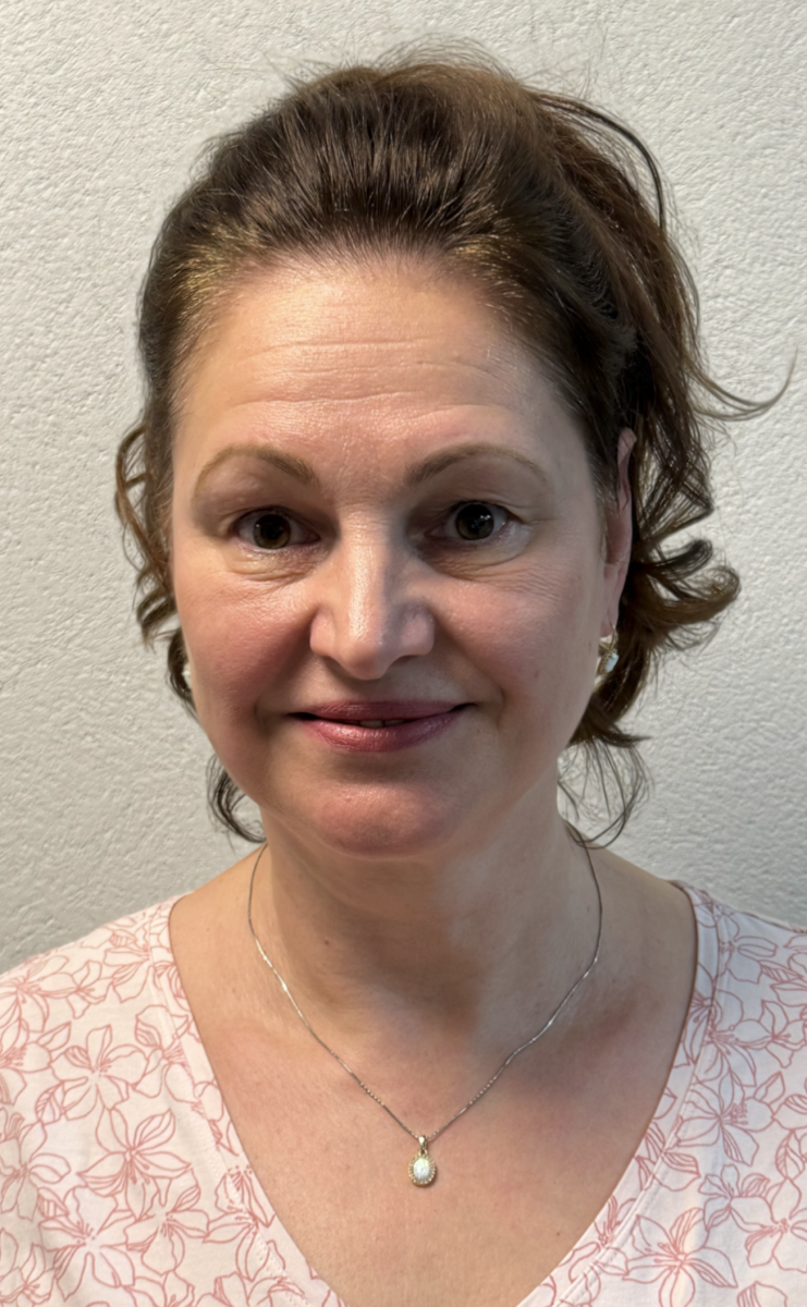 K&aacute;rp&aacute;tin&eacute; T&iacute;m&aacute;r Szilvia