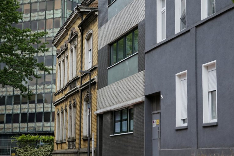 Tiszavirág életű volt a panelek virágkora, legalább 5-7 millióval olcsóbbak, mint tavaly Tiszavirág életű volt a panelek virágkora, legalább 5-7 millióval olcsóbbak, mint tavaly