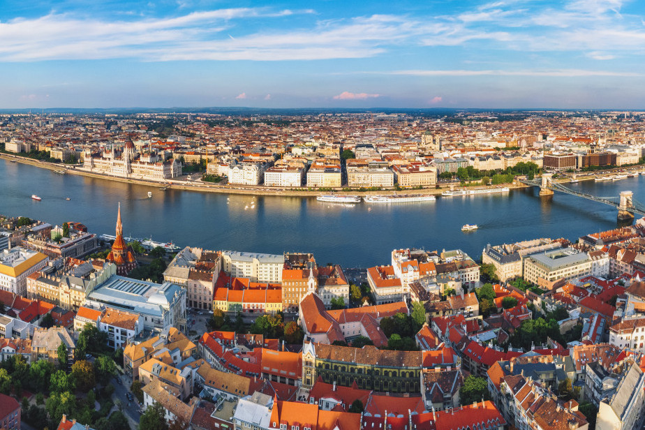 Tömegével vásárolják a budapesti lakásokat a kínaiak és vietnámiak - Így alakult a külföldi lakásvásárlók száma Tömegével vásárolják a budapesti lakásokat a kínaiak és vietnámiak - Így alakult a külföldi lakásvásárlók száma
